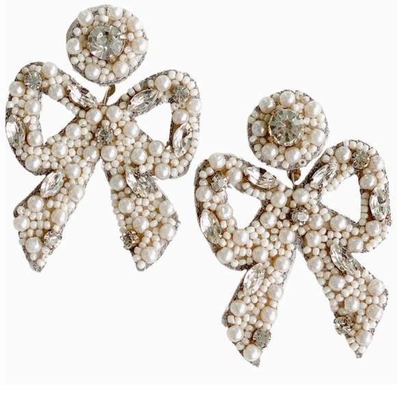 NWT Hayley Beaded Bow Earrings | White Pearl - Picture 1 of 3